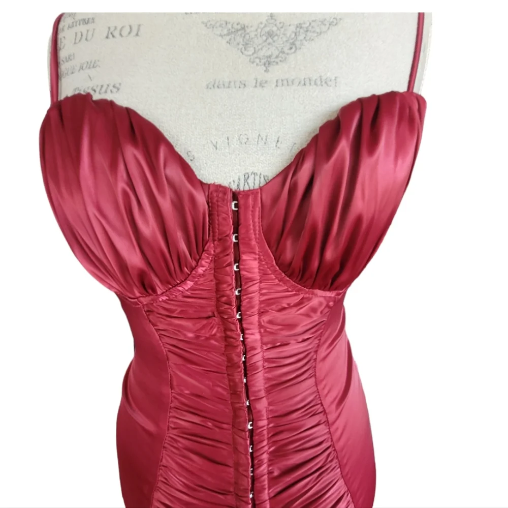 Privy Burgandy corsette Mini dress Size Large